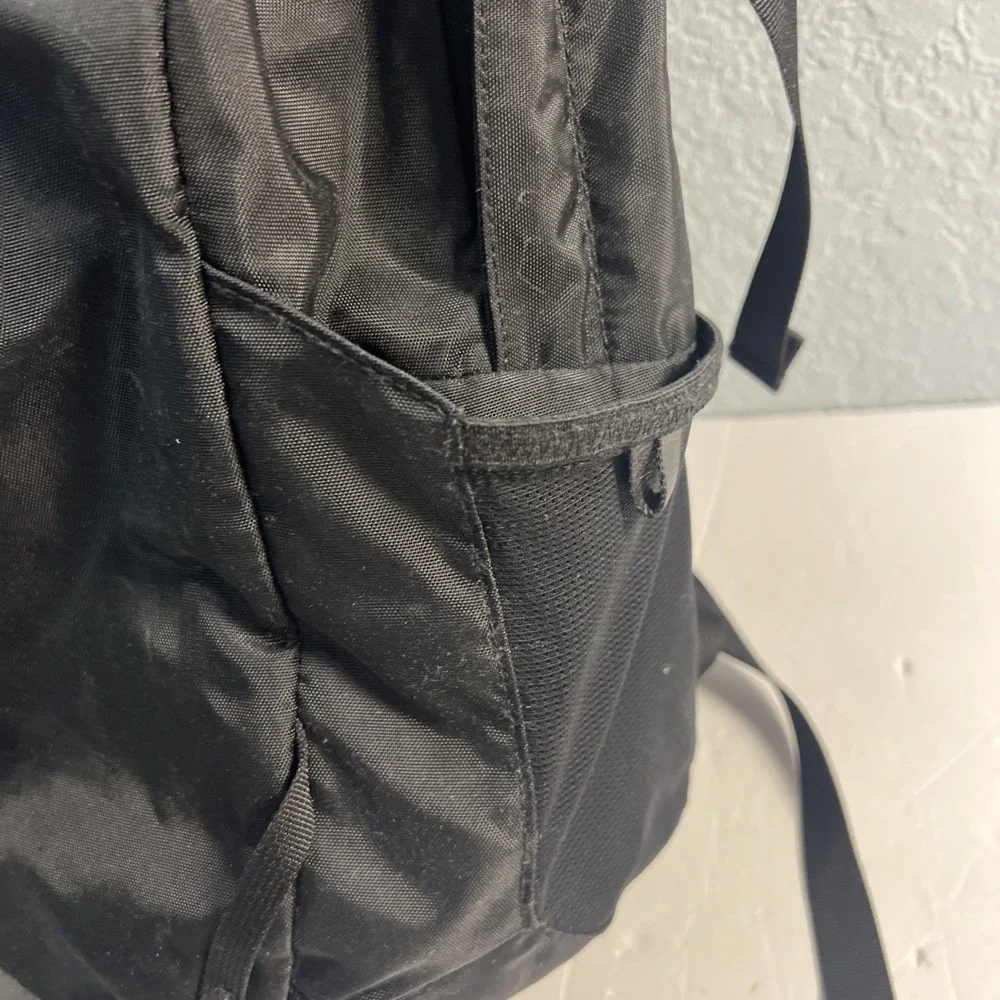 The North Face Iron Peak Backpack Black Laptop Waist Strap Hiking Heart